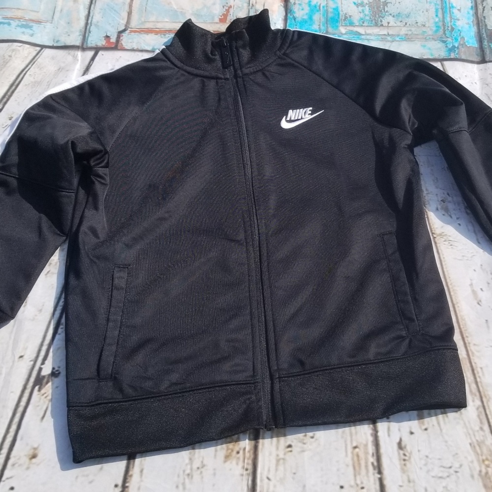 Nike jacket youth